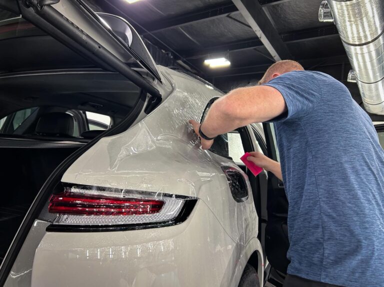White Porsche Cayenne