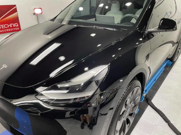 Black Tesla Model X